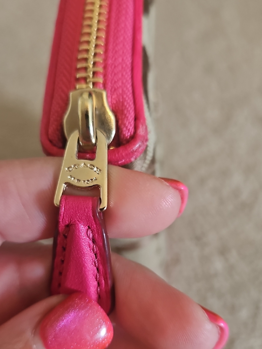 EUC Coach Signature Continental Wallet in Khaki/Brown with Pink Trim - Picture 10 of 16